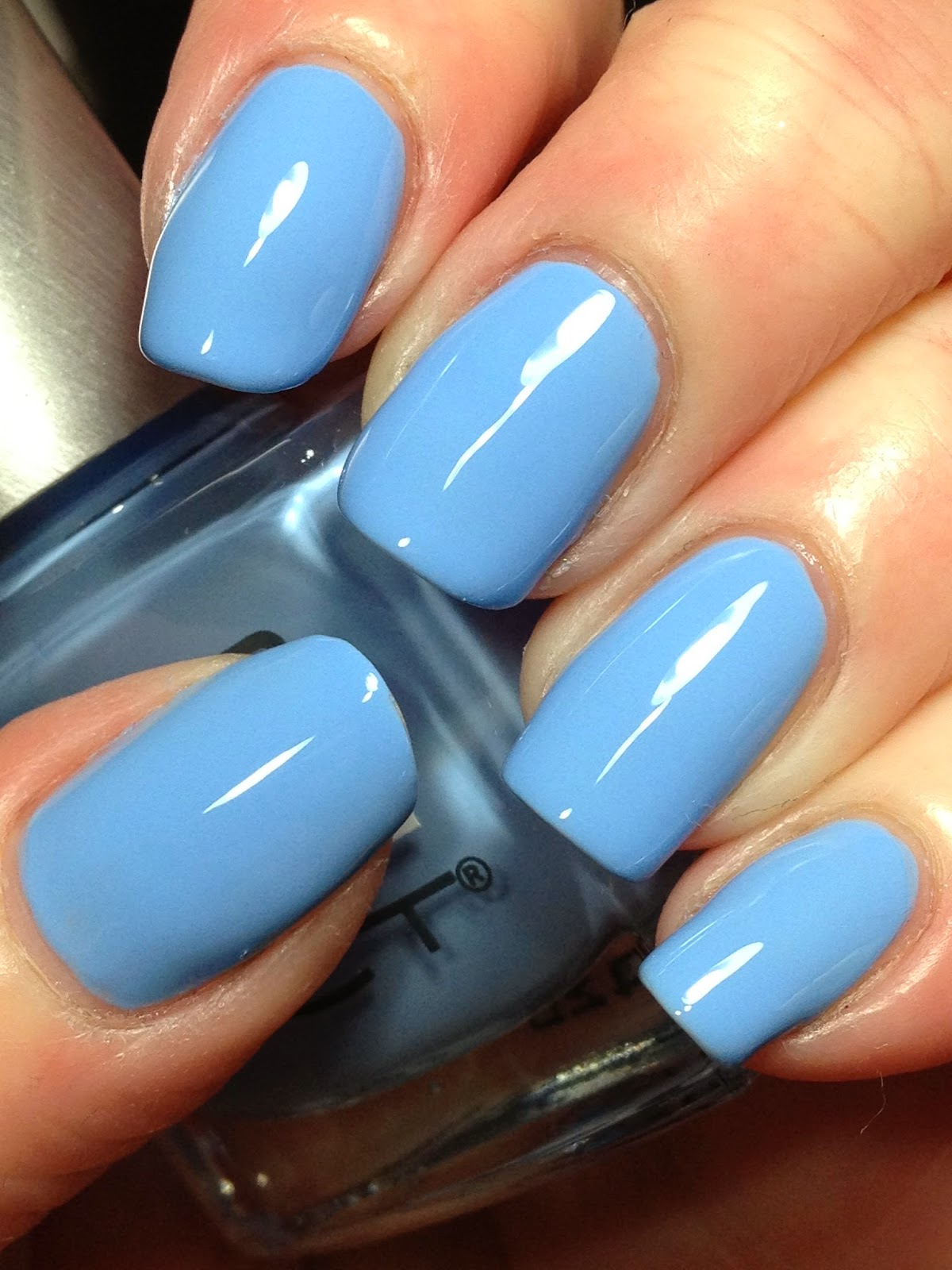 Canadian Nail Fanatic CANVAS lacquer Beyond the Wall