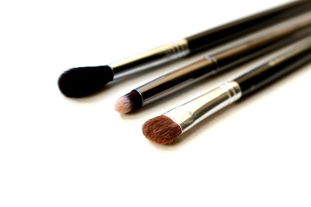 beauty, makeup, brushes, tools, eye, shadow, blending, best brush, favourite, youwishyou, 2015, Sigma E40, Morphe G27, Bare Minerals Wet/Dry Eyeshadow Brush, review 
