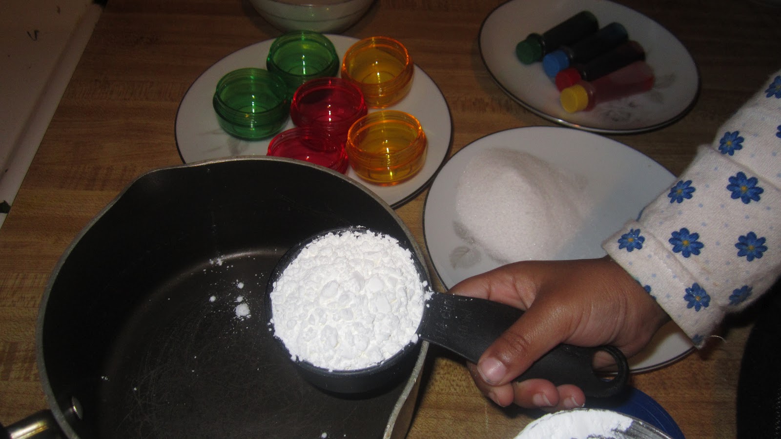 Life with Liya and Zain Homemade finger paint