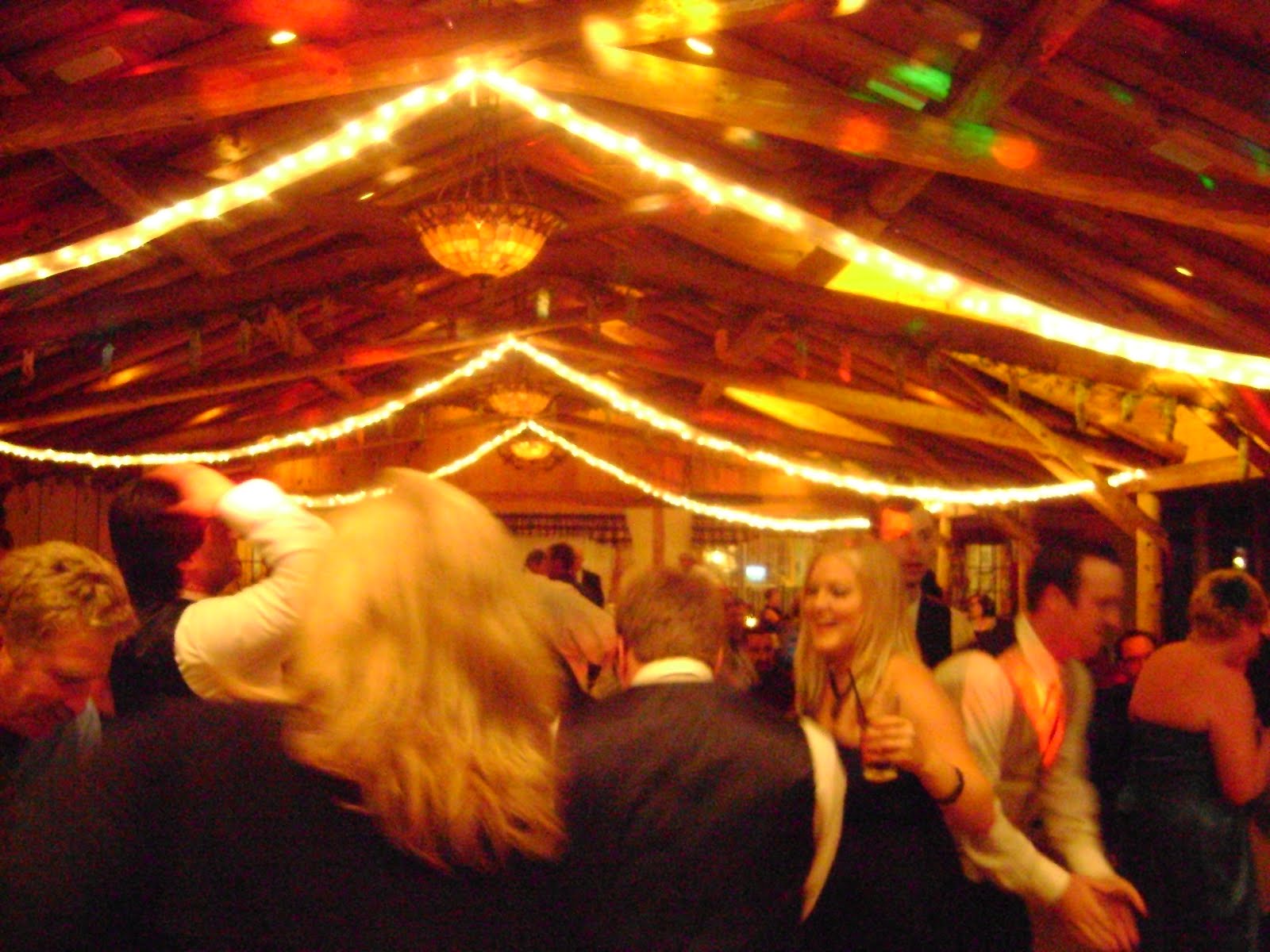 Silver Spoon Entertainment Live Event Excellence Since 1995! Love On