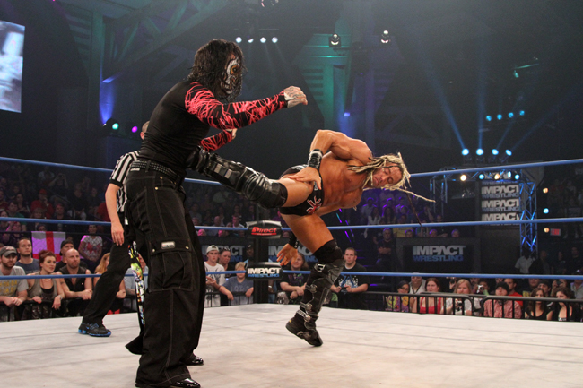christian singles in hardy Edge captured his first singles edge and christian and the hardy boyz faced too cool and the hollys in a four-on-four survivor series elimination match . christian singles in hardy Edge captured his first singles edge and christian and the hardy boyz faced too cool and the hollys in a four-on-four survivor series elimination match .