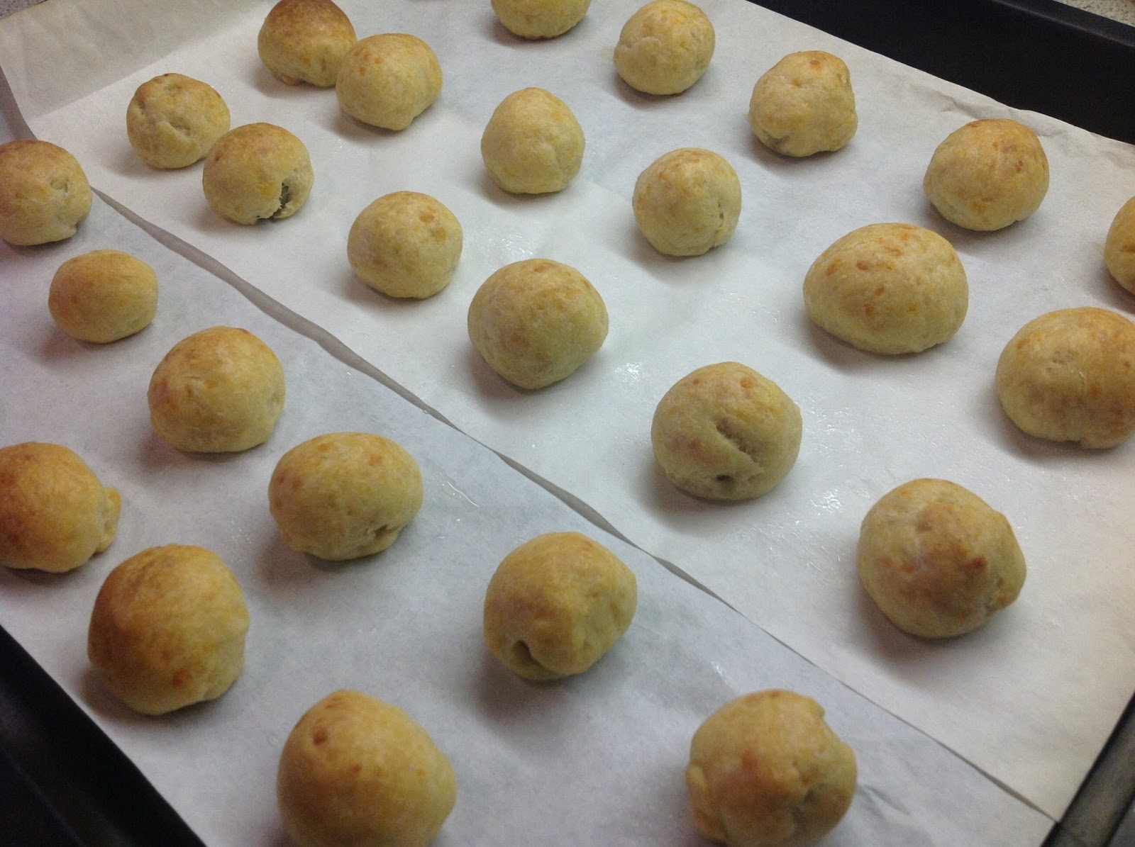 This Muslim Girl Bakes Olive Cheese Puffs