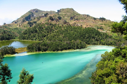 Pesona Objek Wisata Danau Telaga Warna di Bogor