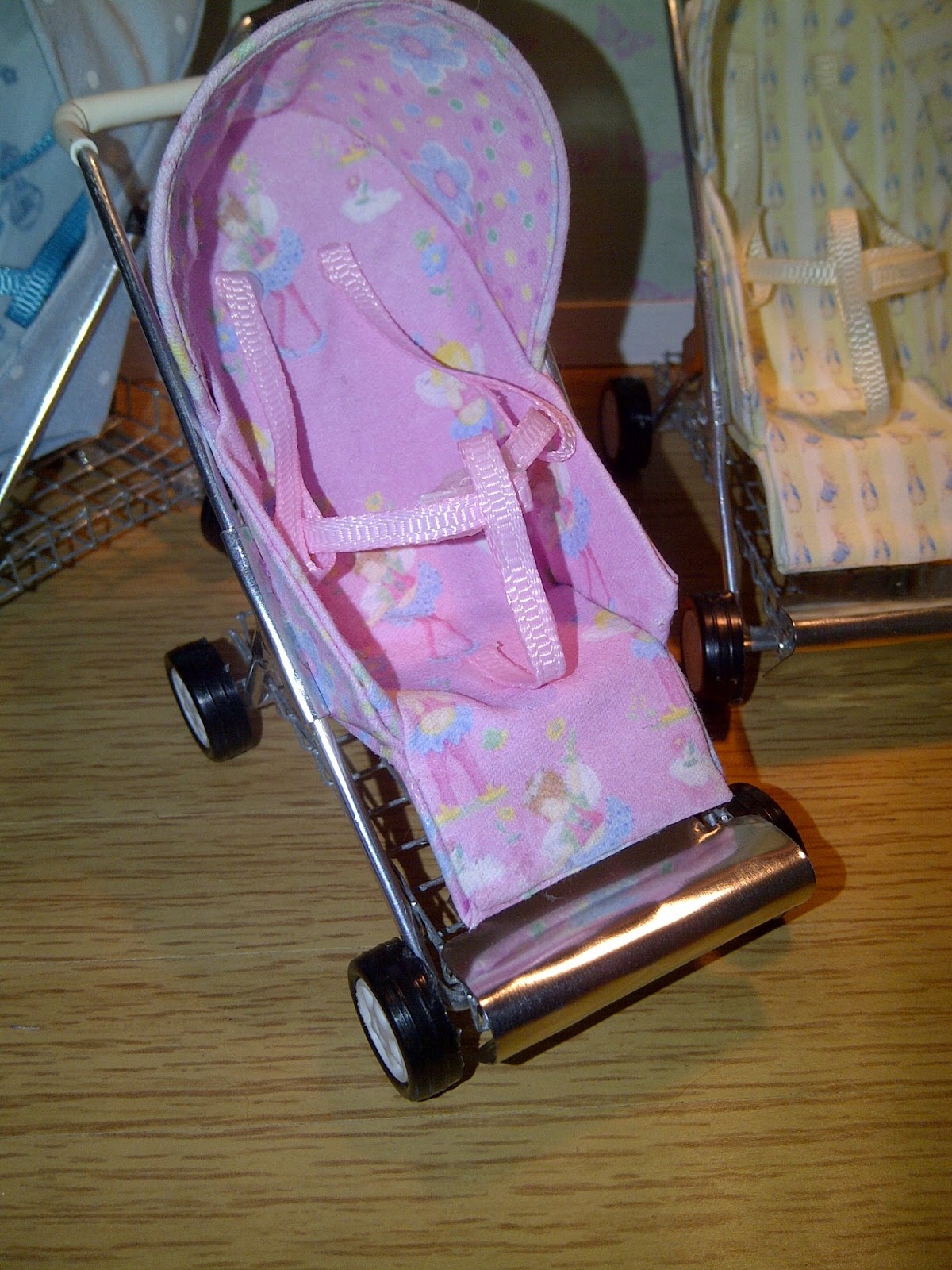 Teeny Tiny Things Prams Prams Prams 1/12th scale miniature dolls