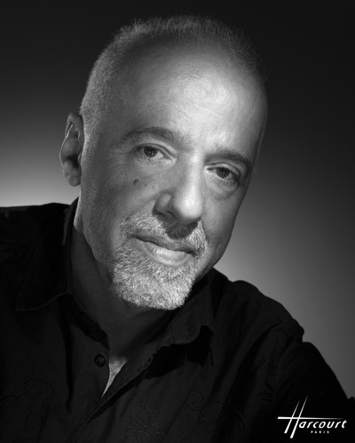 http://4.bp.blogspot.com/-jjTFiXhGCx8/UH0zz3GrP2I/AAAAAAAAABk/NFgl6DBw4L8/s1600/paulocoelho.jpg