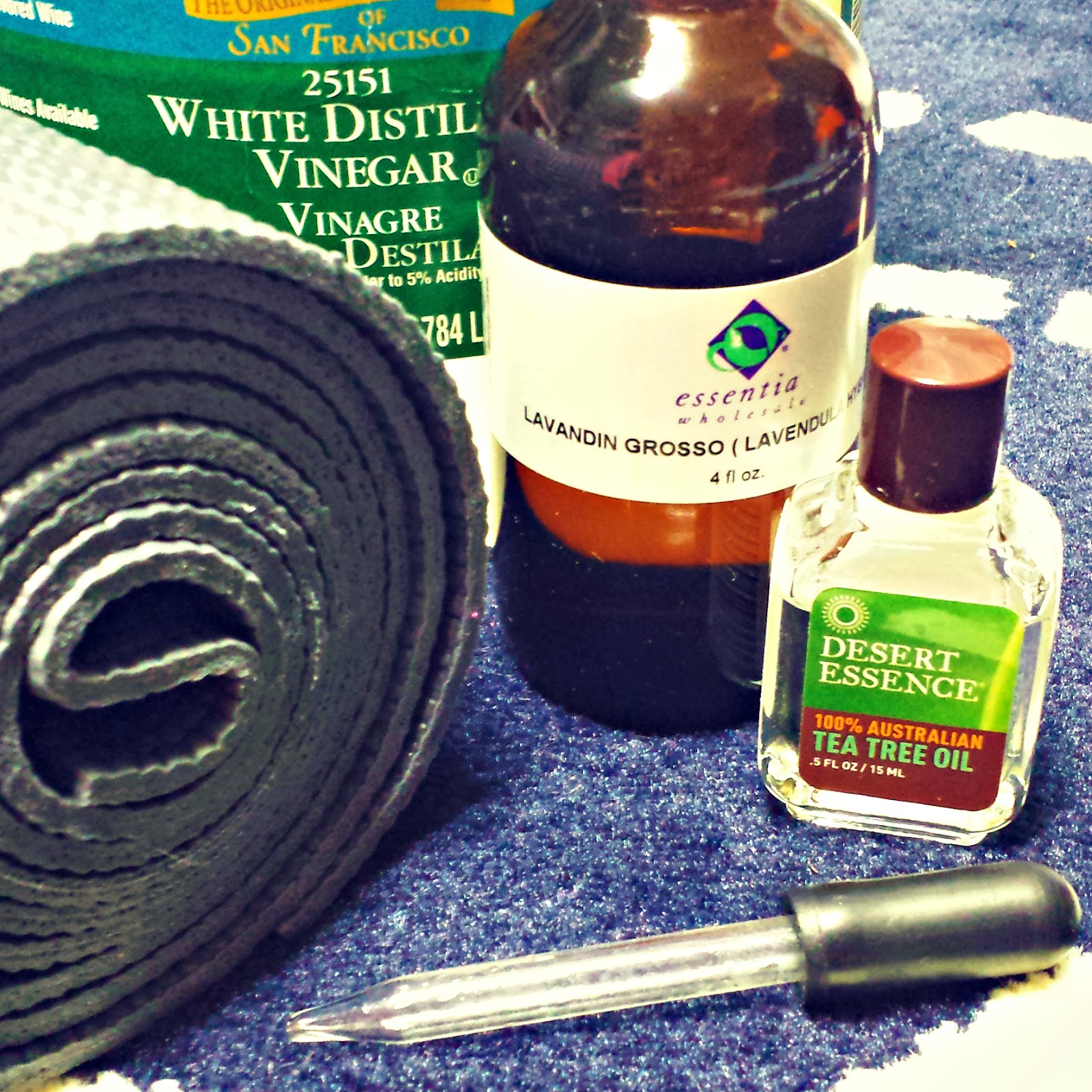 Studiok DIY Yoga Mat Cleaner