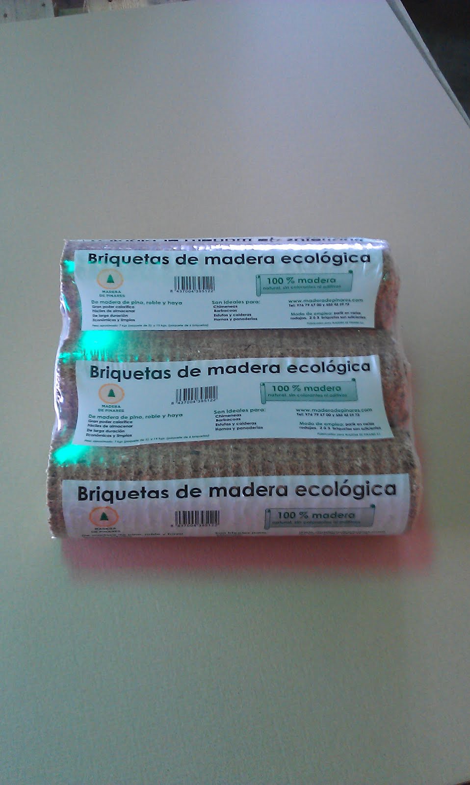 Briquetas de madera ecológicas - Madera de Pinares. Venta de Pellets en  España