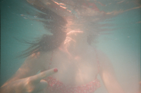 Underwater Photograph with Reusable Lomo Camera