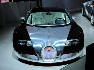 Front view Bugatti Veyron Centenary Special Editon