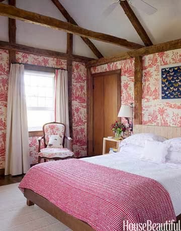Red and green guest room inspiration Red and green guest room inspiration