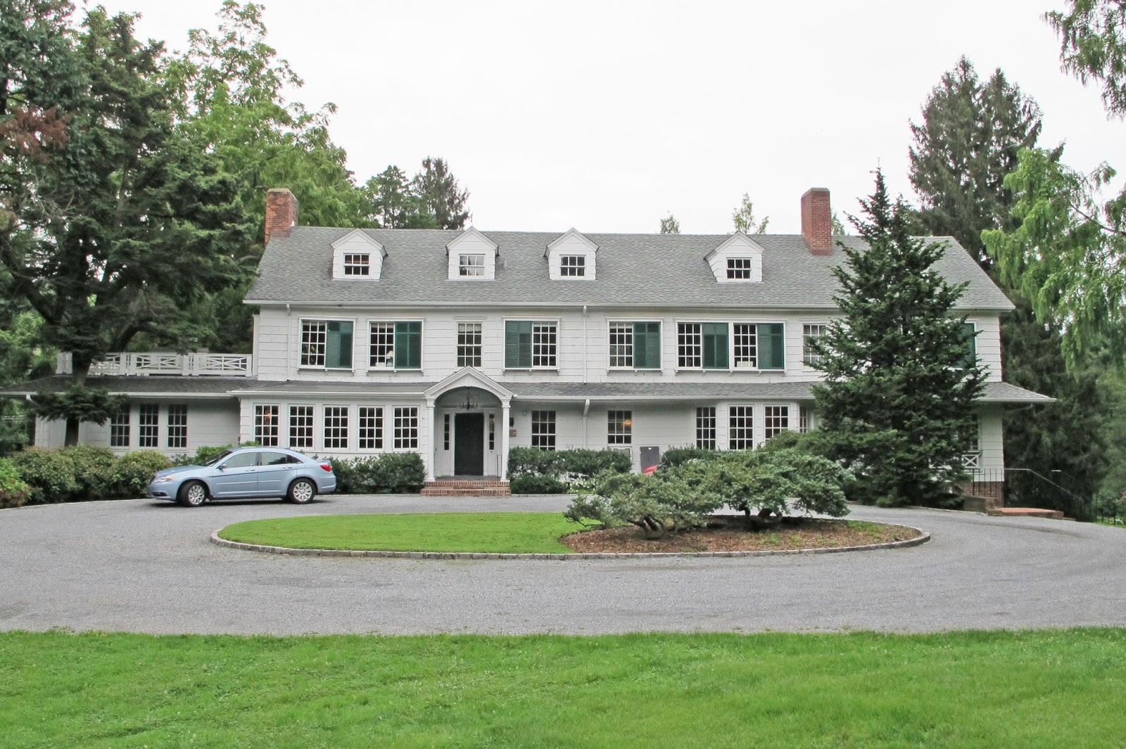 BIG OLD HOUSES Locust Valley Lockjaw