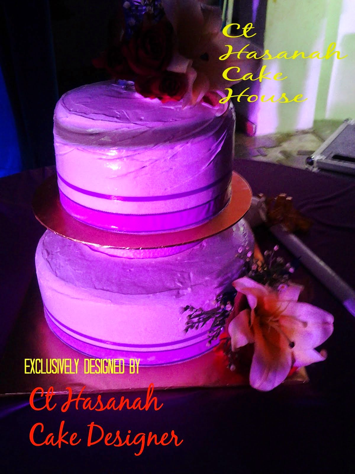 2 tier Wedding Cake