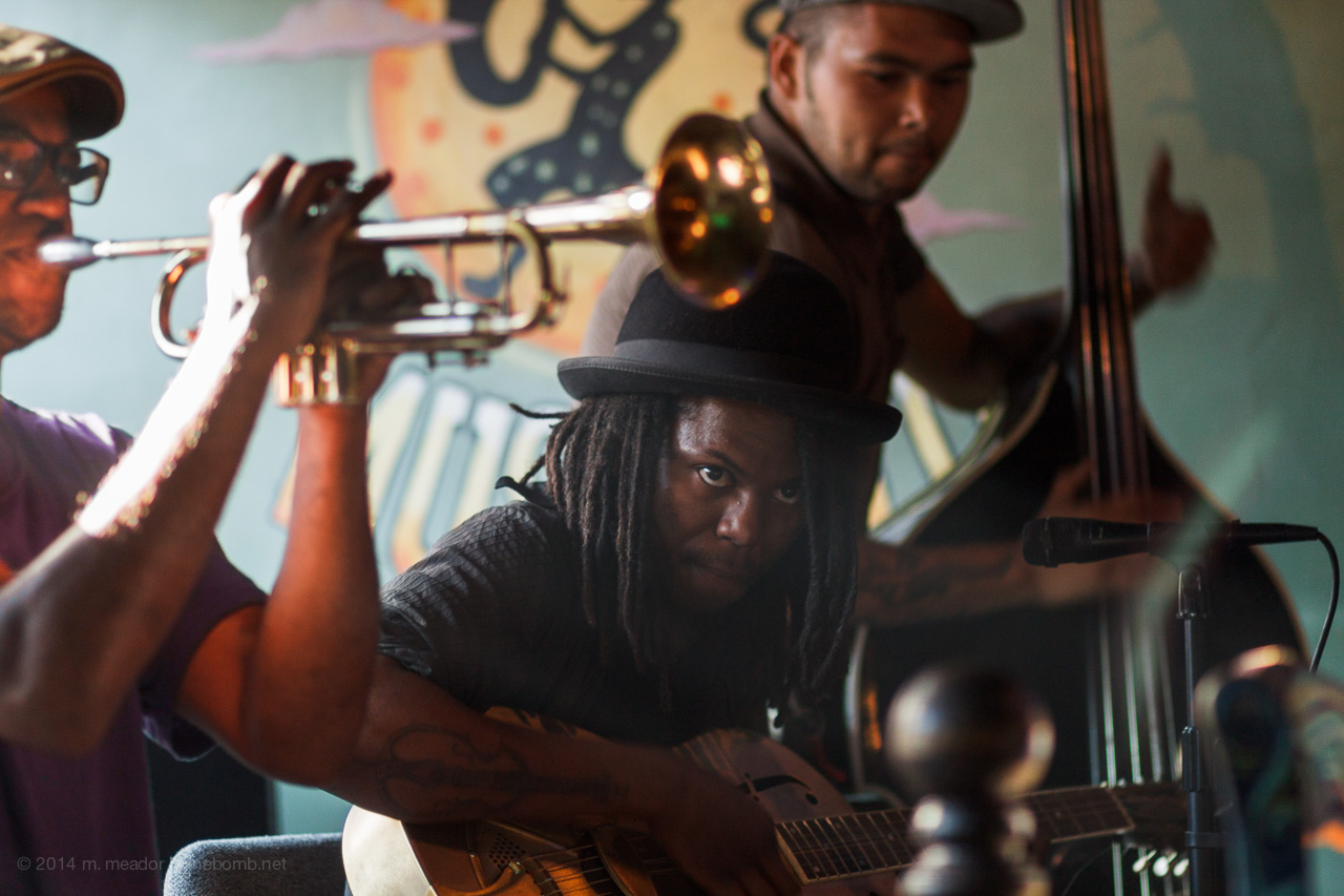 IMAGE: http://4.bp.blogspot.com/-jtENcaq8Nfk/VEGtaRm5kPI/AAAAAAAABvk/fGJzZlHG5OI/s1600/IMG_6524-2.jpg