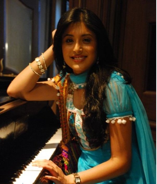 TV actress kritika kamra TV actress kritika kamra