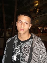 http://4.bp.blogspot.com/-jvyfuJDoQ9k/TWTEJVGya9I/AAAAAAAAAHA/Hiv0zGfAnZ4/s1600/giuliano06.jpg