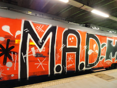 whole car train graffiti