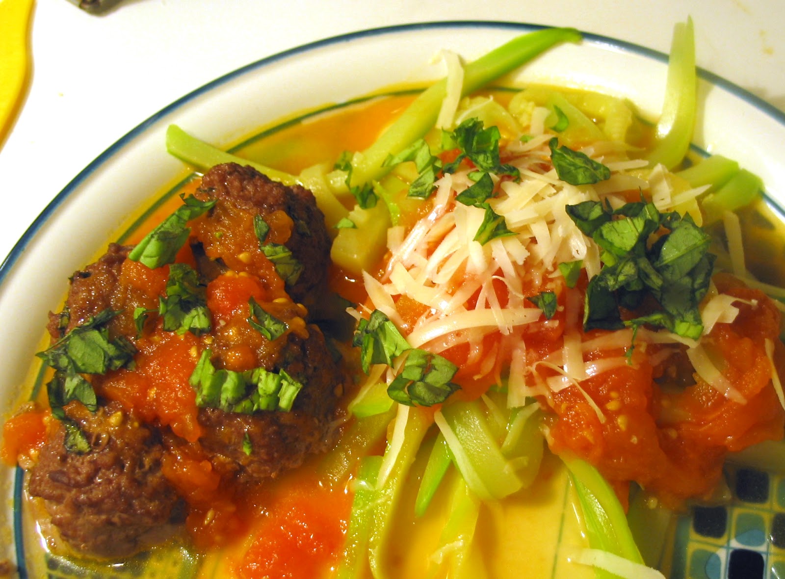 A Starch Free Cookbook Zucchini Spaghetti with Homemade Tomato Sauce