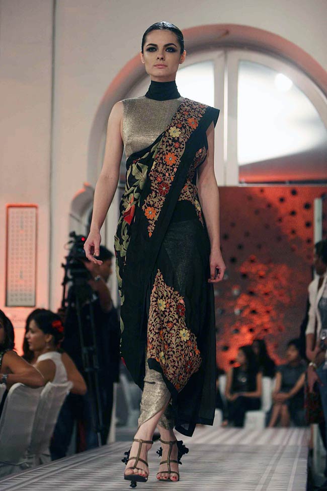 FASHION of Life Style Delhi Couture Week 2012 Anamika Khanna Collection