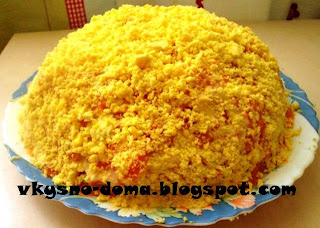 Салат с крабовыми палочками и овощами