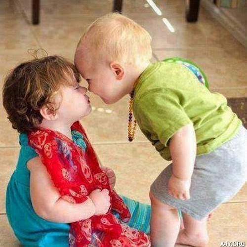 Chùm tranh ảnh họa thơ vui, hài hước về các bé - hình 3 Chùm tranh ảnh họa thơ vui, hài hước về các bé - hình 3
