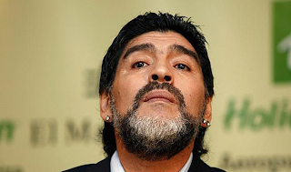 Maradona: «Me gustaría volver a Italia sin sentirme un ladrón»