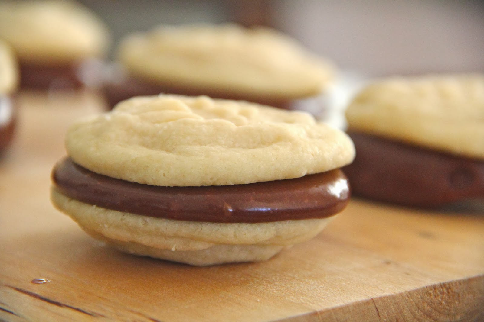 Coast With Me Vanilla Sandwich Cookies with Nutella Cream Cheese Filling