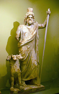 Hades con Cerbero (Museo de Arqueología de Creta). Hades con Cerbero (Museo de Arqueología de Creta).