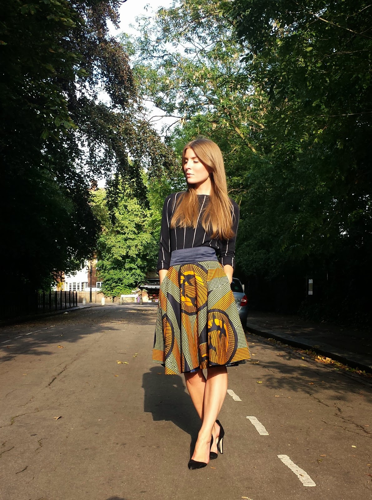 Outfit Printed full skirt with jumper Style Trunk