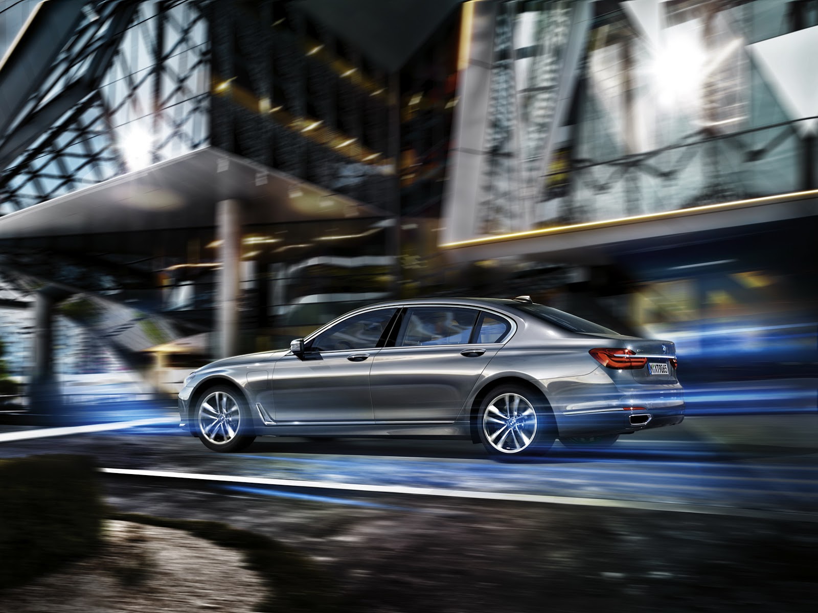 2016-BMW-7-Series-111.jpg