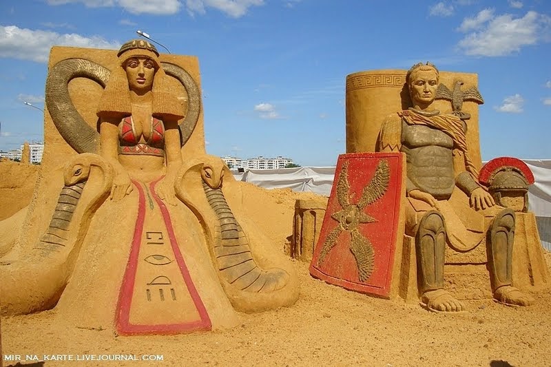 sensual picture “The Great Roman Empire” sand sculptures