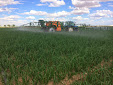 Amazone_UX4200trailedfield_sprayer