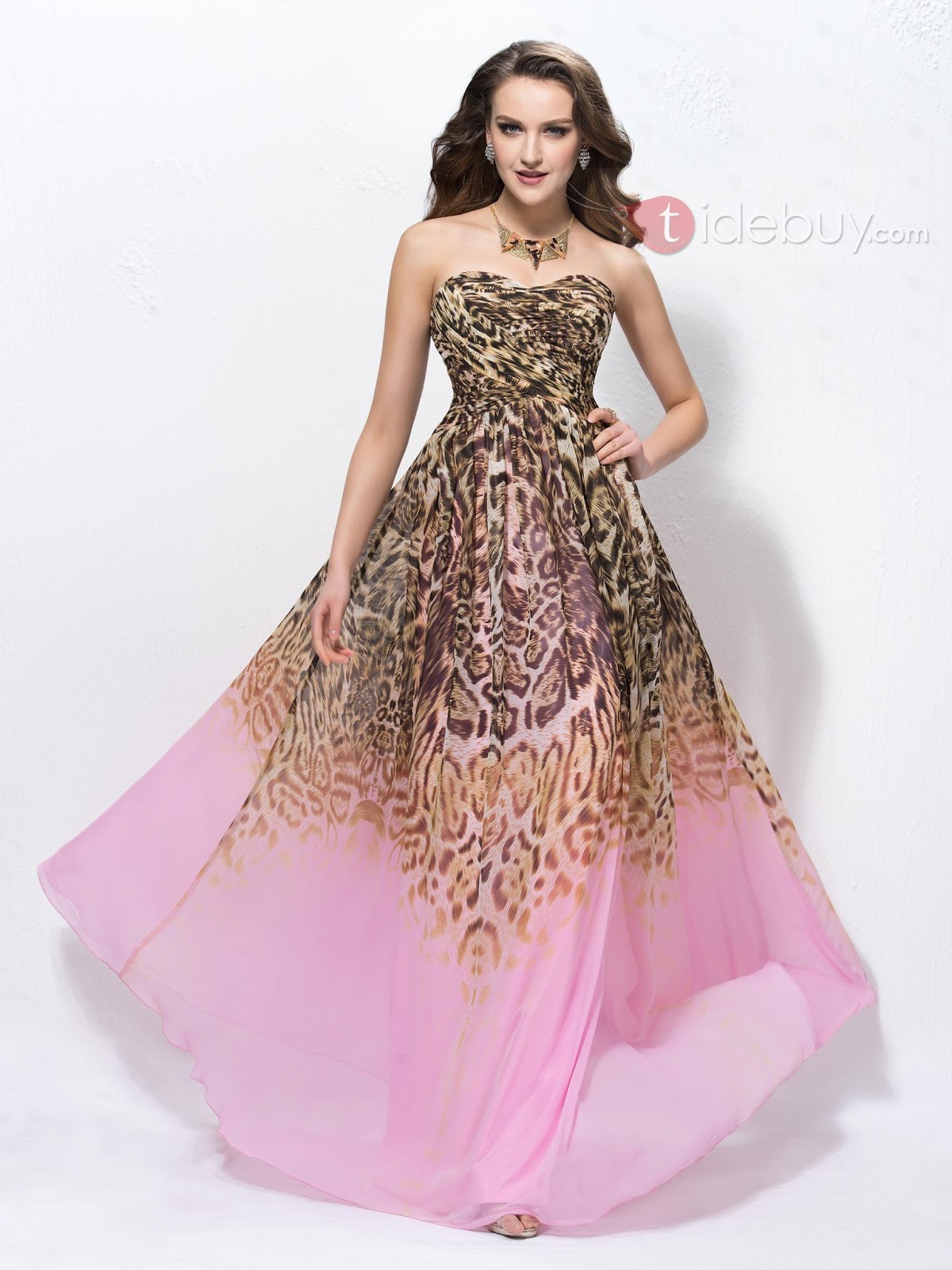 Jeeya's Beauty & Fashion Blog: Be A Hollywood Queen Buy Designer Dresses
