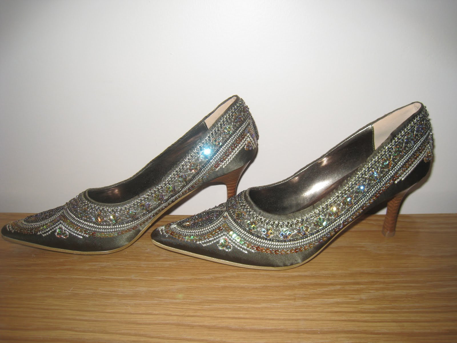 Trendythreadz Indian Clothing Le Chateau Shoes