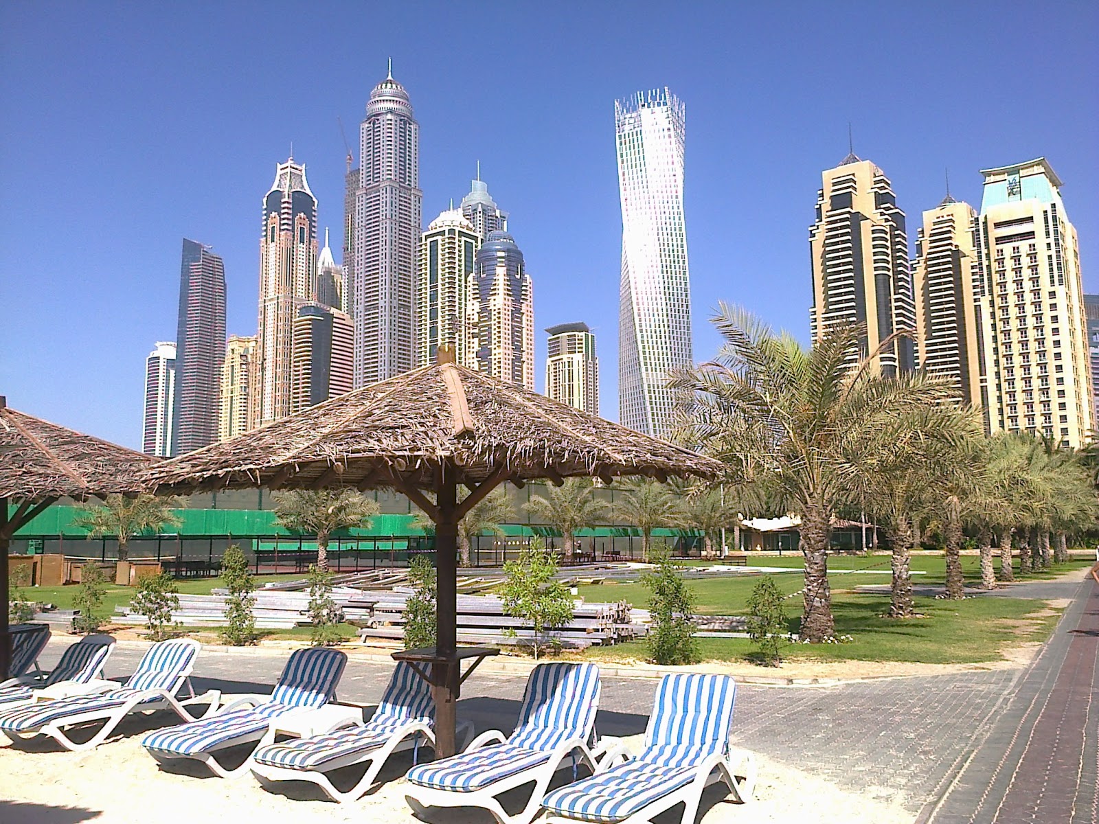 İnto the blue..: Friday ..at Habtoor Grand Resort & Spa