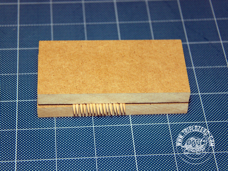 MiniAkh Painting Studio DIY Corrugated Metal Sheets