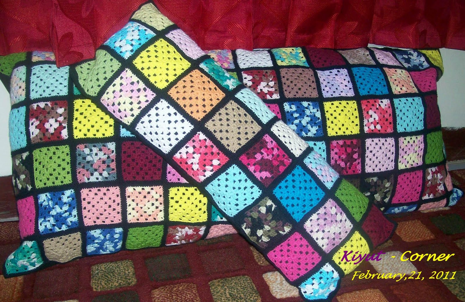 Advertisement cara membuat sarung bantal cinta rajutan