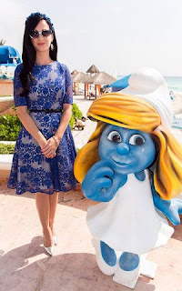 Katy Perry and her character, Smurfette Katy Perry Smurfette Smurfs 2 animatedfilmreviews.blogspot.com
