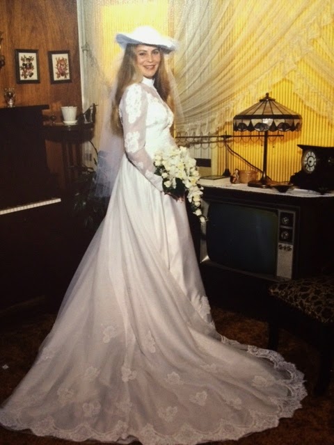 1970 wedding dress