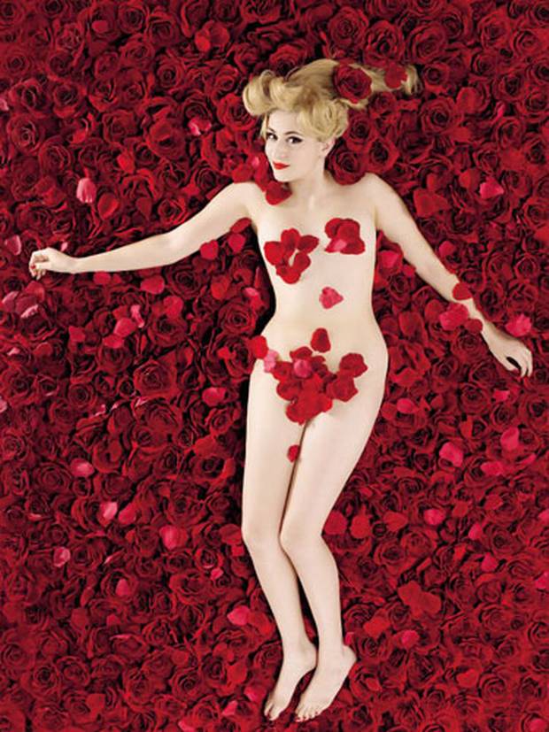 Girl from american beauty naked