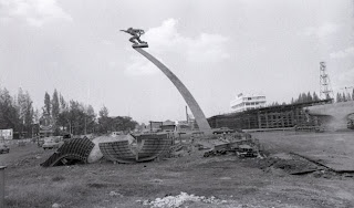 Sejarah Berdirinya Patung Pancoran (Dirgantara) Sejarah Berdirinya Patung Pancoran (Dirgantara)