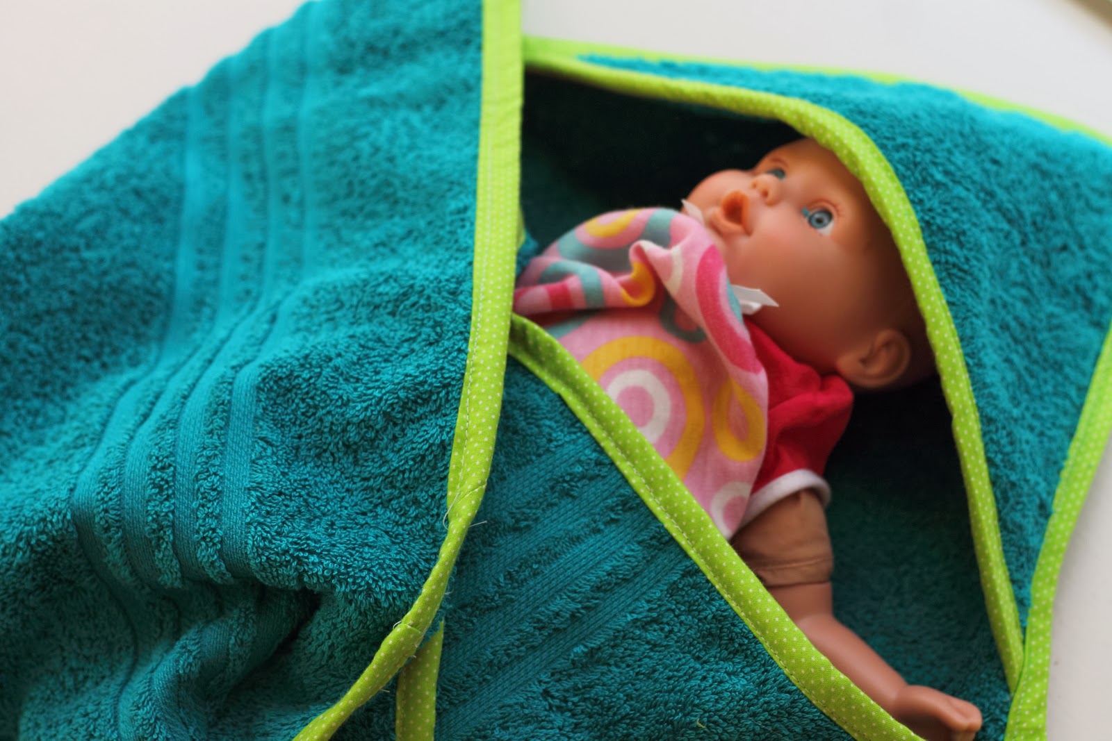 Make it Cozee Tutorial Baby Hooded Towel