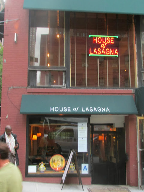 Midtown Blogger/Manhattan Valley Follies: House of Lasagna