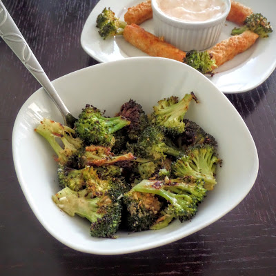 Parmesan and Garlic Roasted Broccoli:  A deliciously simple vegetable side of roasted broccoli flavored with parmesan, garlic and a dash of lemon juice.
