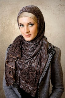 Model hijab modern untuk kerja Model hijab modern untuk kerja