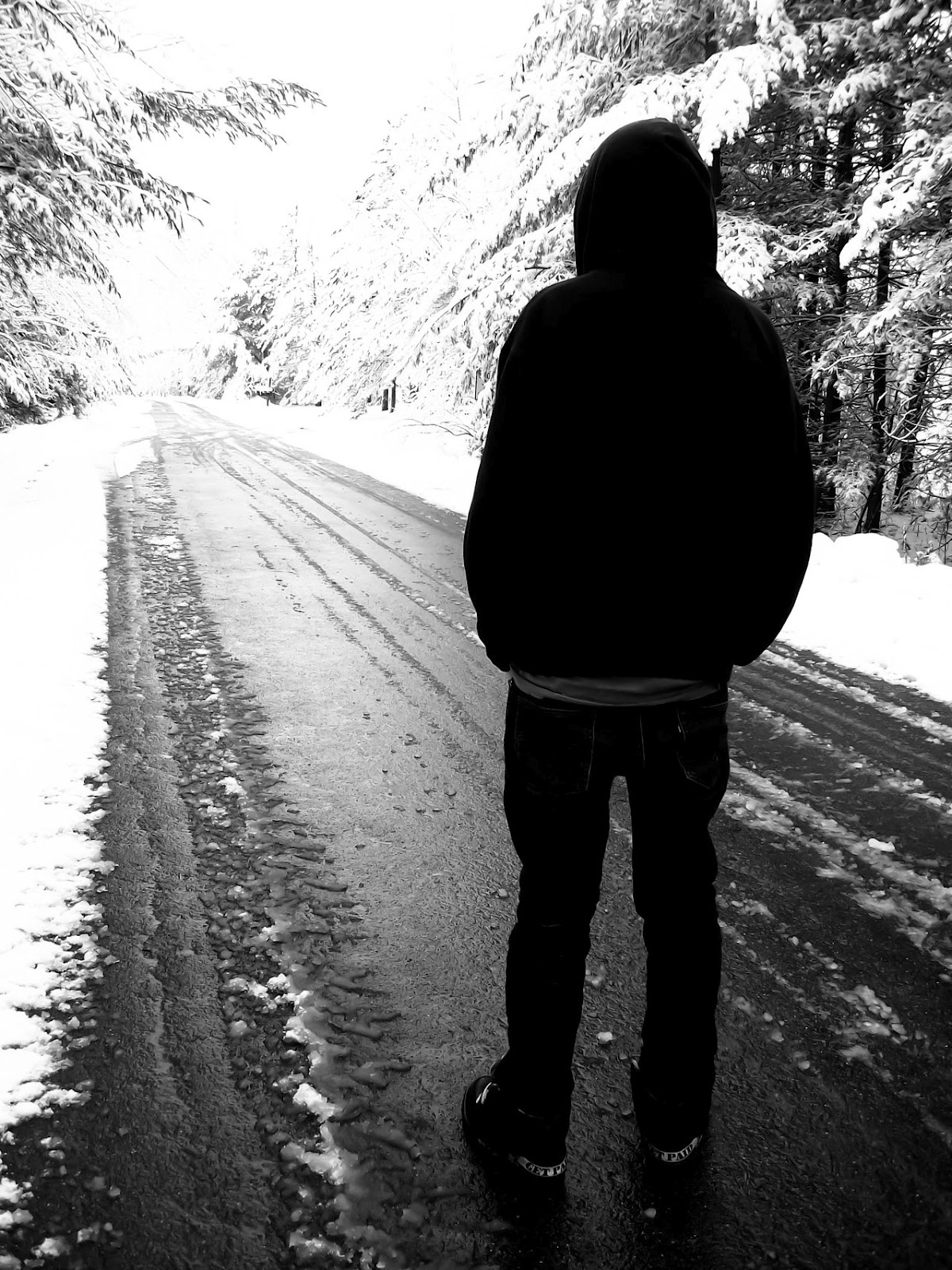 http://4.bp.blogspot.com/-kBQ_B4xPl58/UABveRROi9I/AAAAAAAAFgA/qkdJ2VqbPgU/s1600/alone%20love%20lonely%20sad%20emotional%20missing%20u%20miss%20wows%20boys%20wallpapers%20(13).jpg