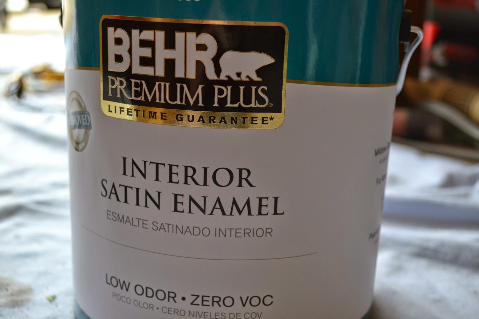 It's A Mom's World Pink & White TwoToned Nightstand Makeover