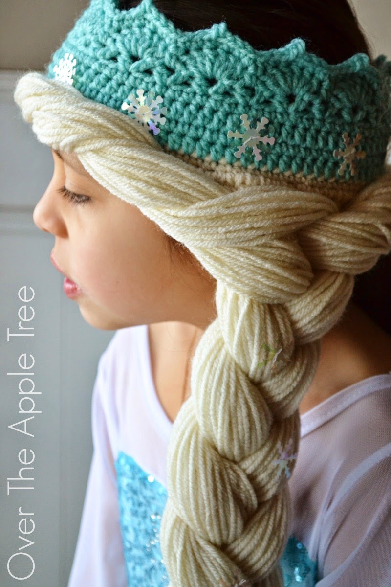 Over The Apple Tree: Crochet Elsa Crown With Hair