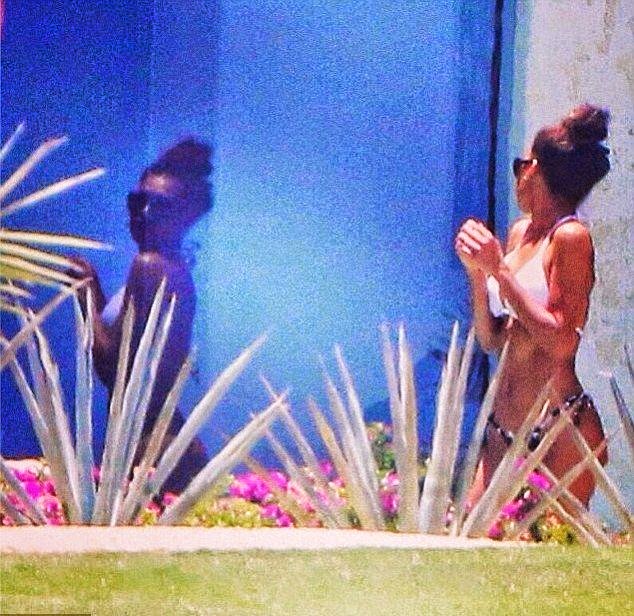 Naya Rivera shares a few image into her Instagram account on Sunday, May 4, 2014 during her sunbathing moment at Cabo San Lucas, Mexico Naya Rivera shares a few image into her Instagram account on Sunday, May 4, 2014 during her sunbathing moment at Cabo San Lucas, Mexico
