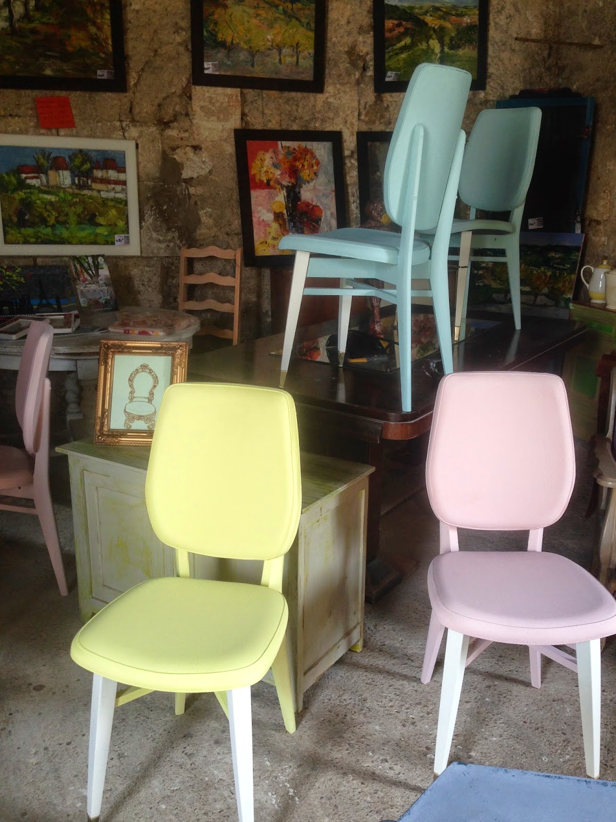 the bohemians Danish Modern Vinyl in Chalk Paint™