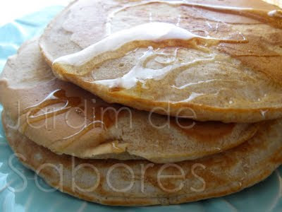 Panquecas Integrais com Mel